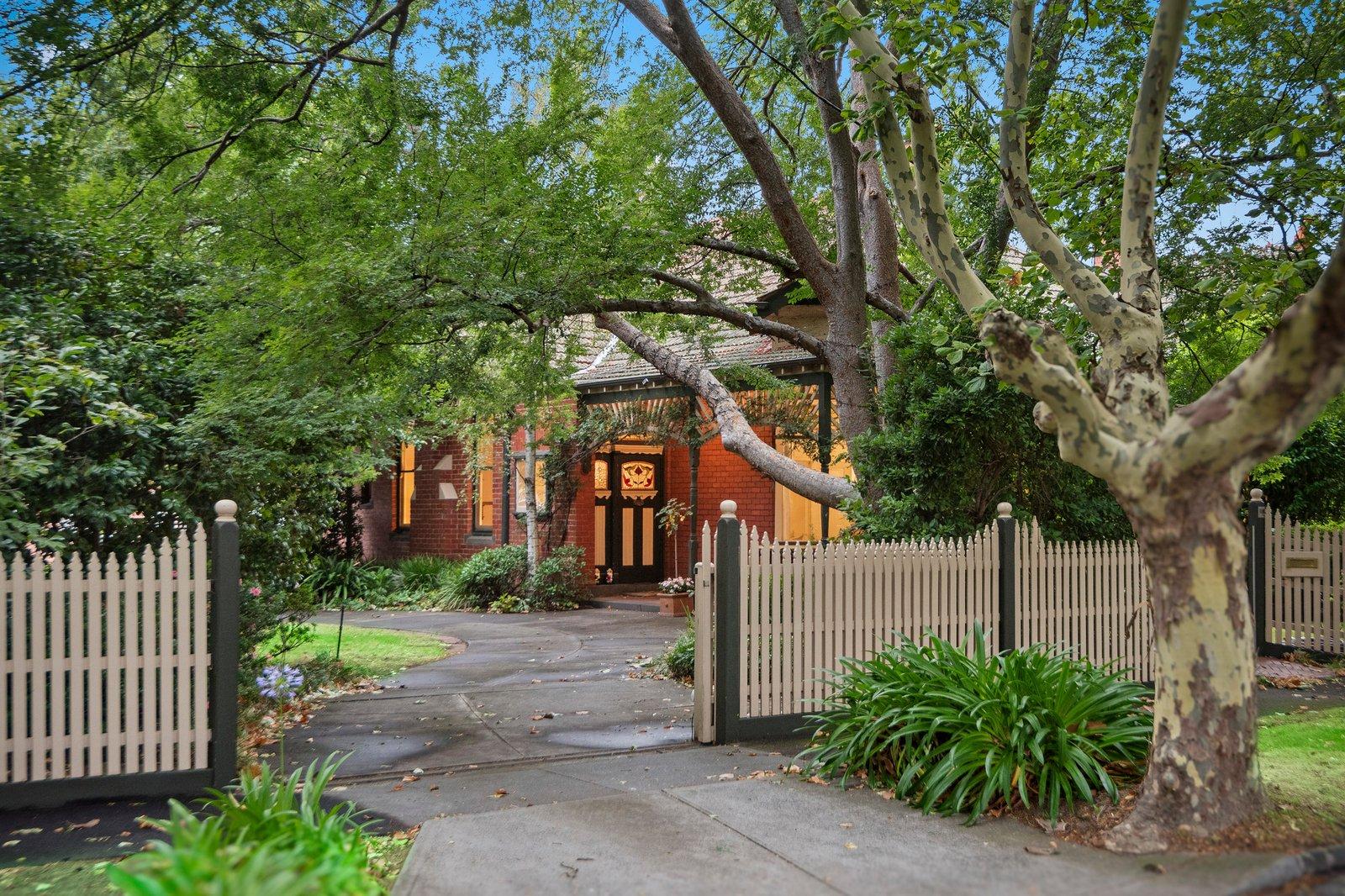 10 Epping Street, Malvern East, 3145