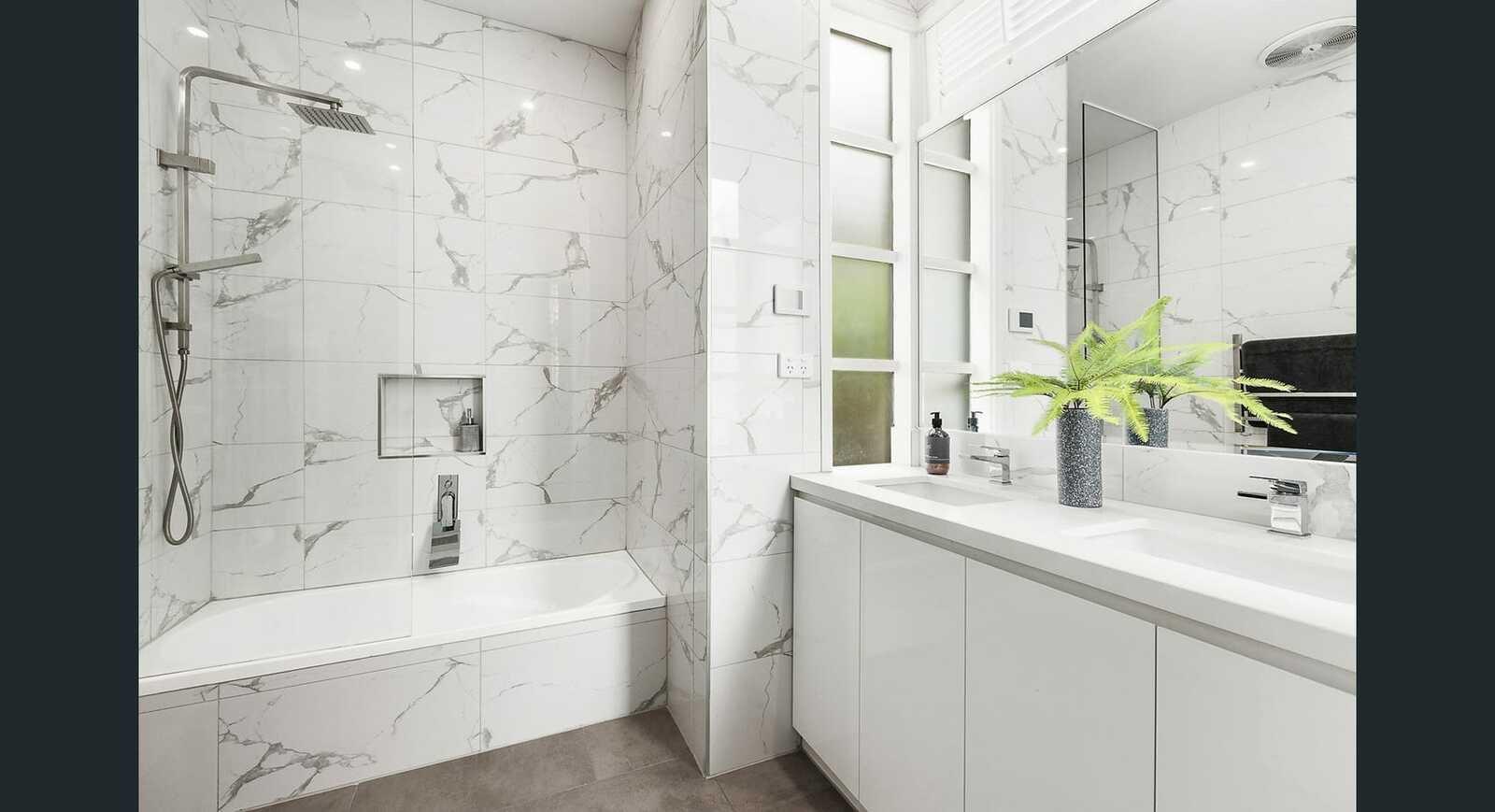 16 Ruabon Road, Toorak, 3142