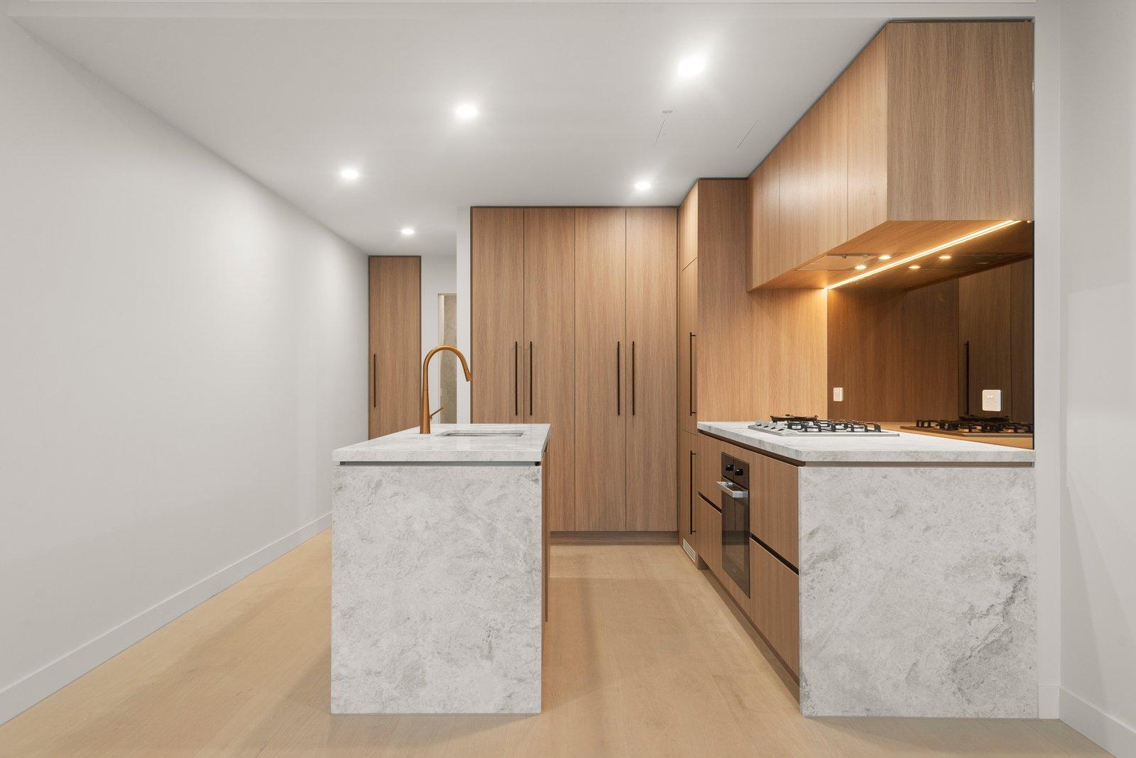 206/352 Canterbury Road, Surrey Hills, Vic