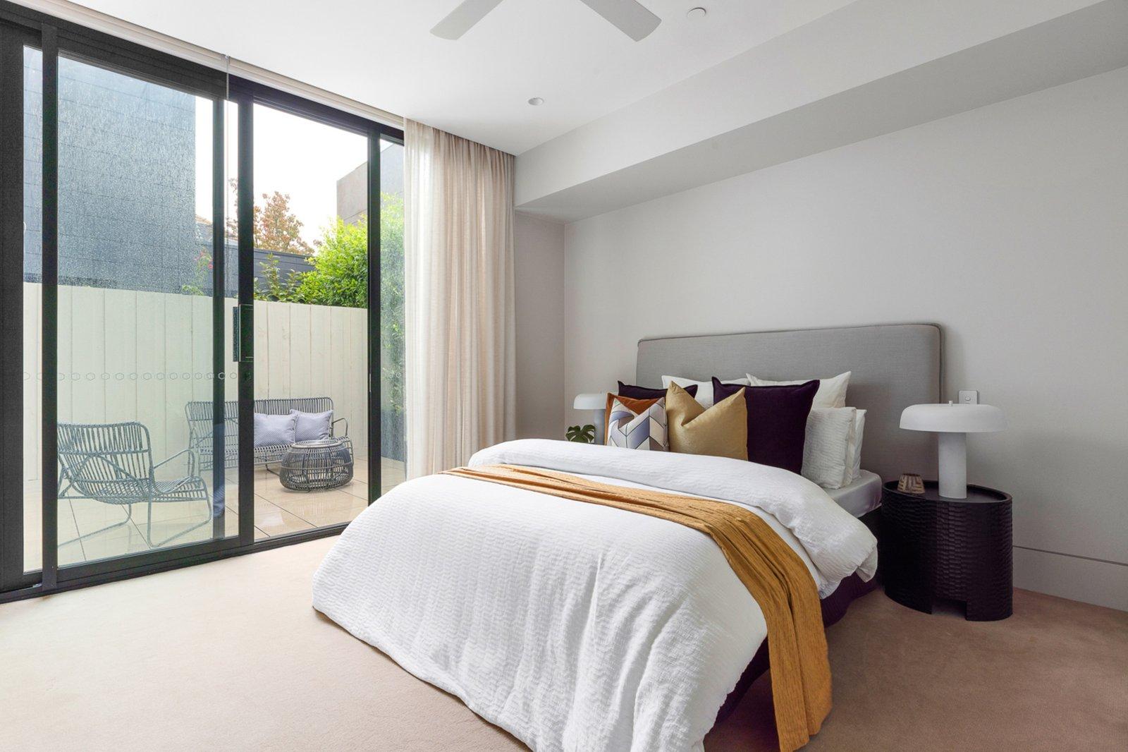 2/2 Black Street, Brighton, 3186