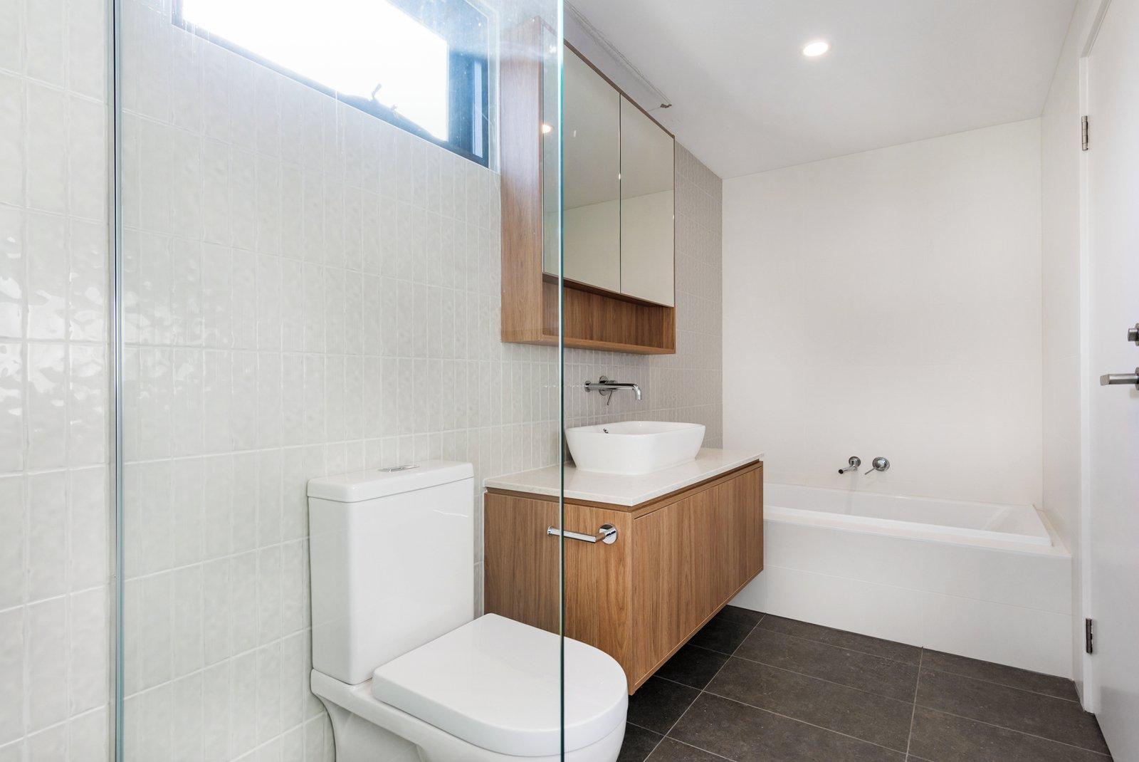 2/56 Larnook Street, Prahran, 3181