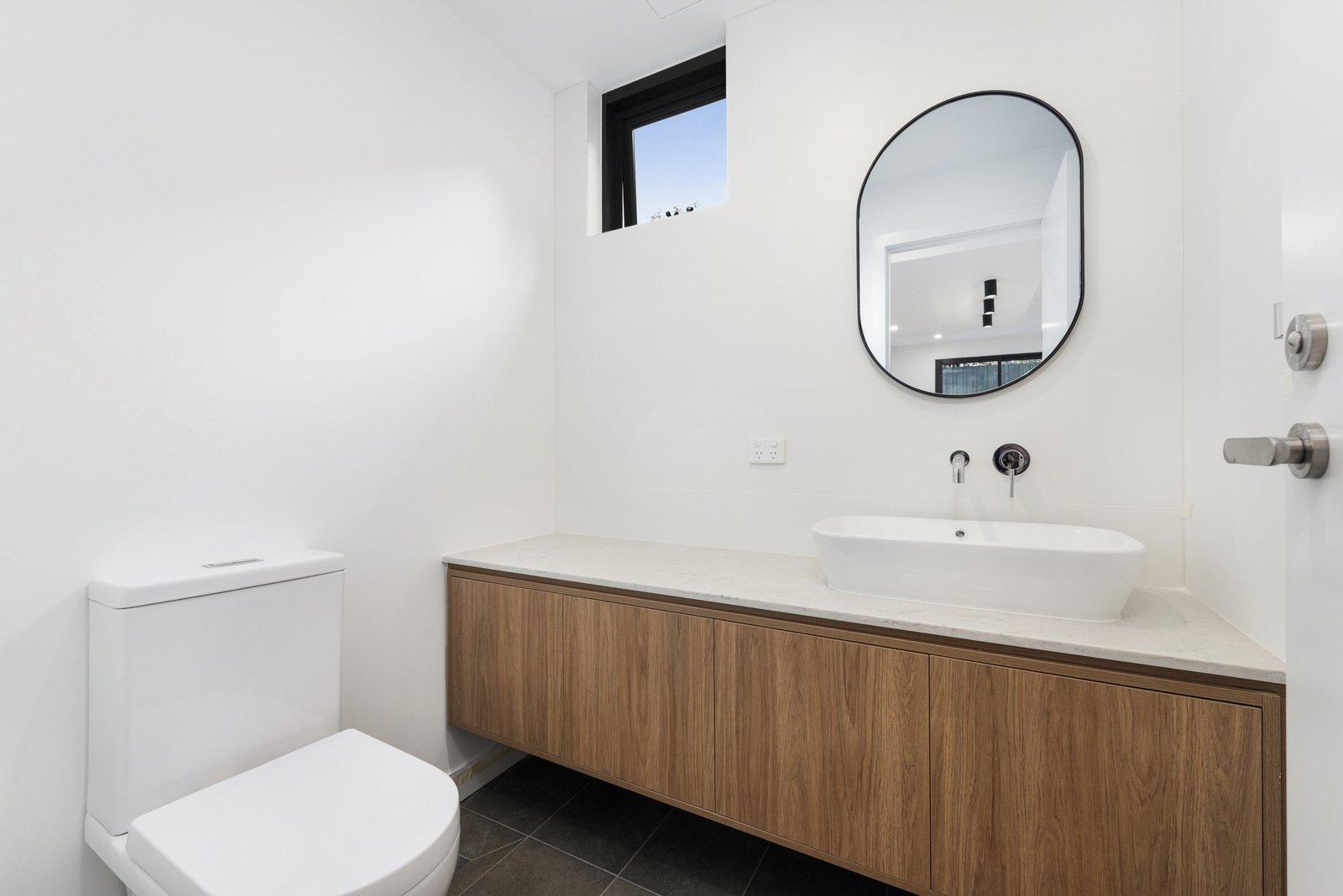 2/56 Larnook Street, Prahran, 3181