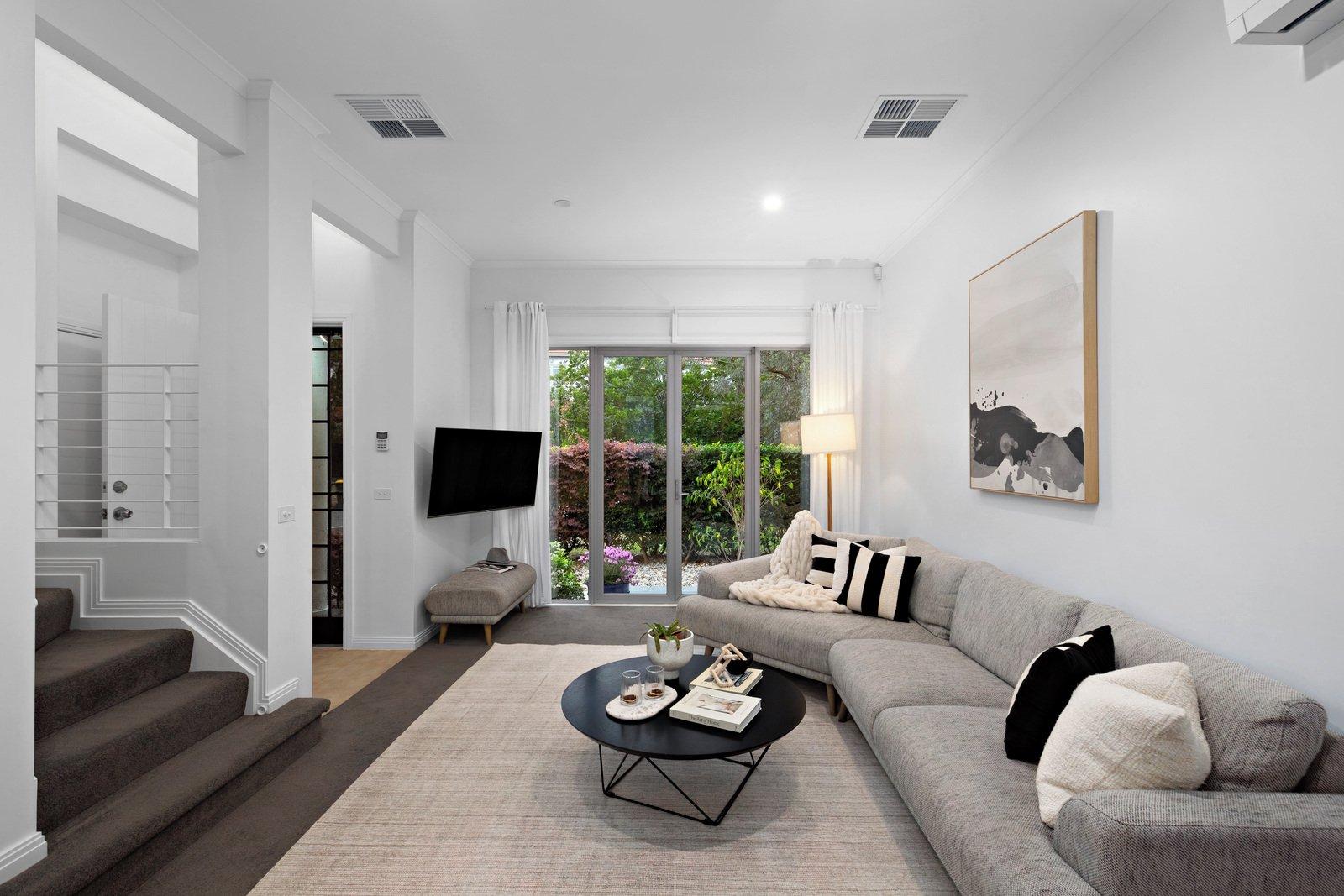 5 Strathaird Mews, Port Melbourne, 3207