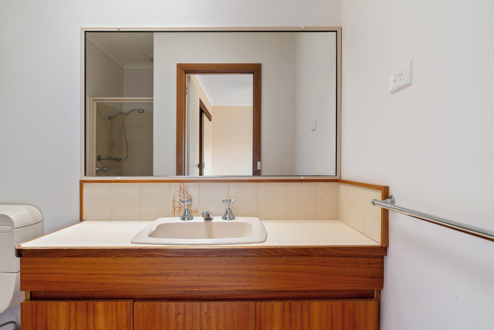 8/42-46 Tanti Avenue, Mornington, 3931